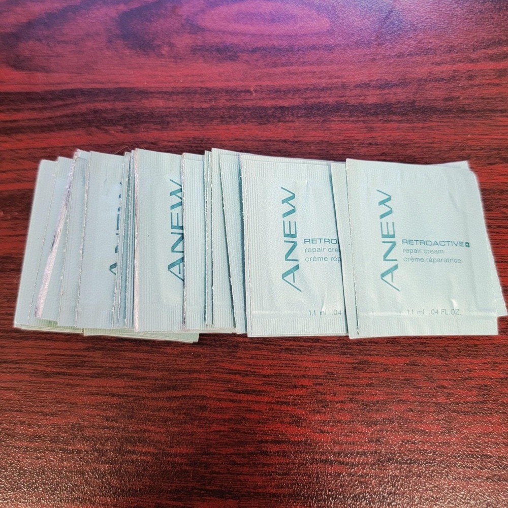 Avon Anew Retroactive+ Repair‎ Cream Sample Sachets Lot of 30 Discontinued